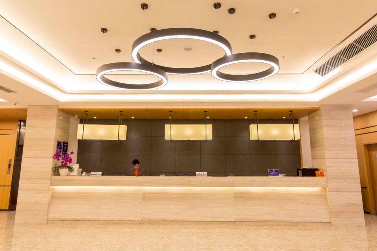 Ibis Dongguan Dongcheng Hotel Exterior foto